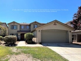 1566 Maryclair Dr in Olivehurst, CA - Building Photo