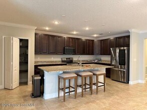 940 Bear Lake Dr in Rockledge, FL - Foto de edificio - Building Photo