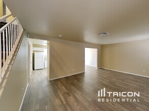 5268 Marauder Ct in Las Vegas, NV - Building Photo - Building Photo