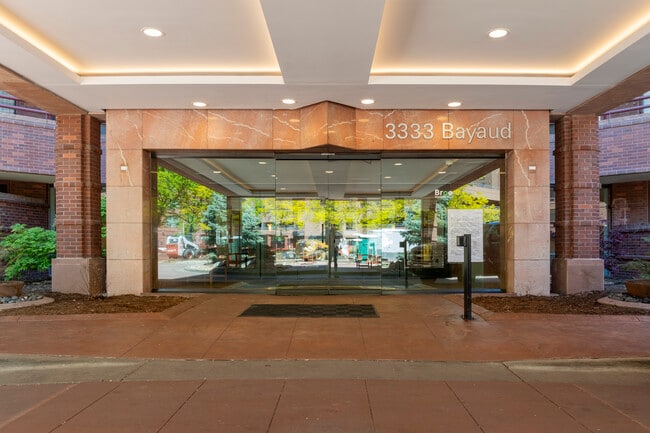 Seasons of Cherry Creek in Denver, CO - Foto de edificio - Building Photo