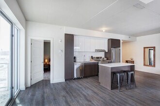 3105 Promenade du Quartier-Saint-Martin in Laval, QC - Building Photo - Building Photo