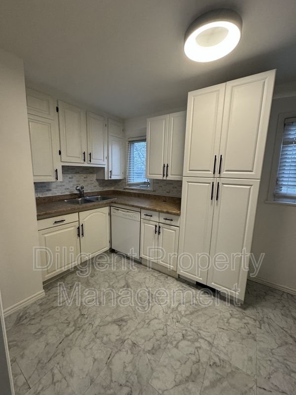 805 Morphet Ave in Peterborough, ON - Building Photo - Building Photo