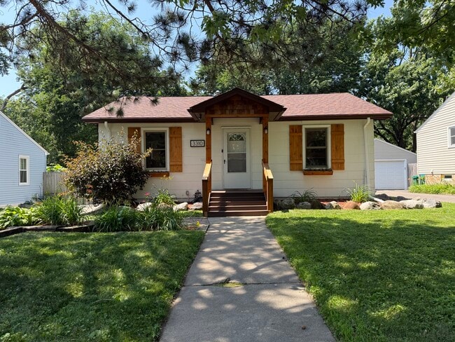 property at 3310 Zinran Ave S