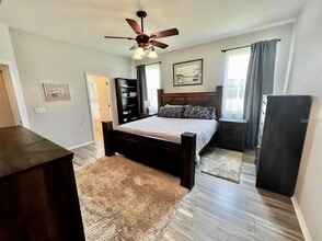 5108 Butterfly Shell Dr in Apollo Beach, FL - Building Photo - Building Photo