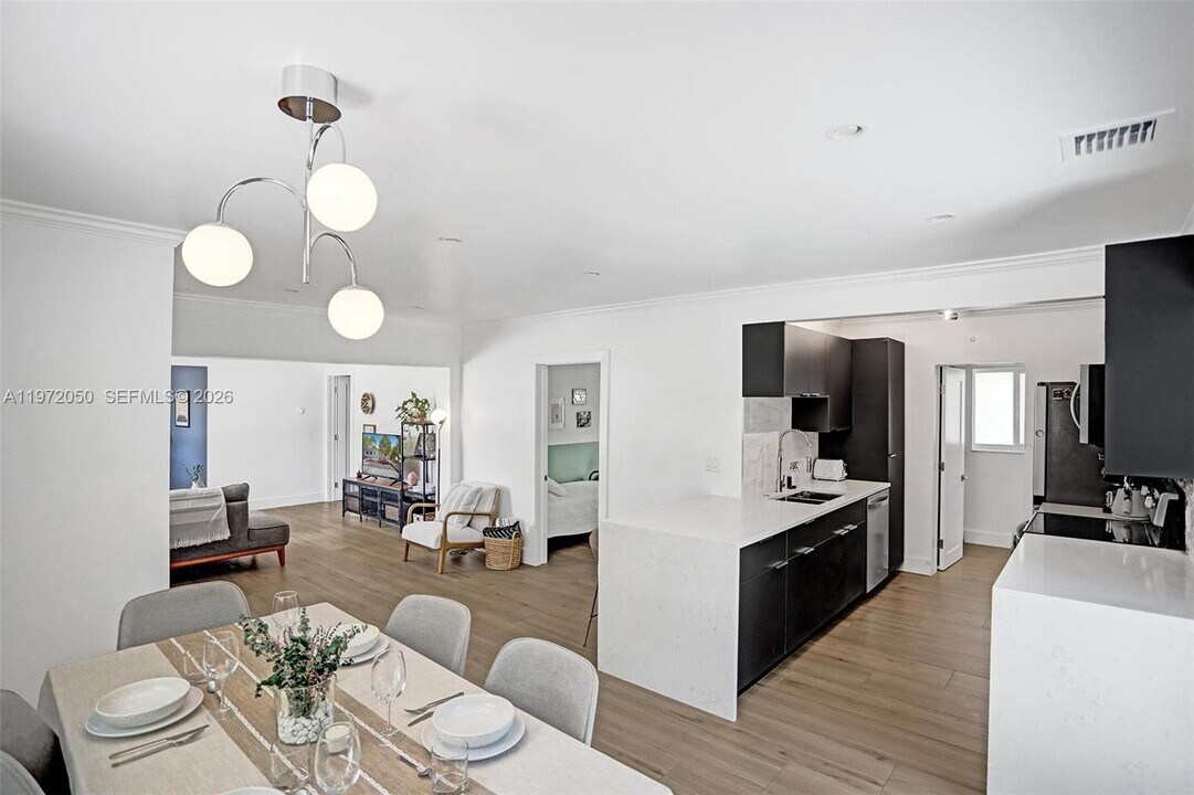 3320 NE 13th Ave in Oakland Park, FL - Building Photo