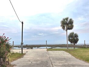 21155 Keaton Beach Dr in Perry, FL - Building Photo - Building Photo