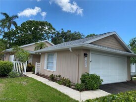 14805 Crooked Pond Ct in Ft. Myers, FL - Building Photo