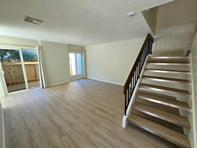 2350 Caminito Agrado in San Diego, CA - Building Photo - Building Photo