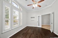 8230 Setting Moon, Unit 304 in San Antonio, TX - Building Photo - Building Photo