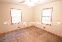 7820 Arlington Ave photo'