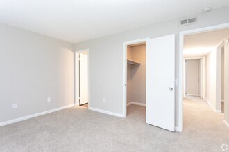 Rosen at North Hills in Raleigh, NC - Building Photo - Building Photo