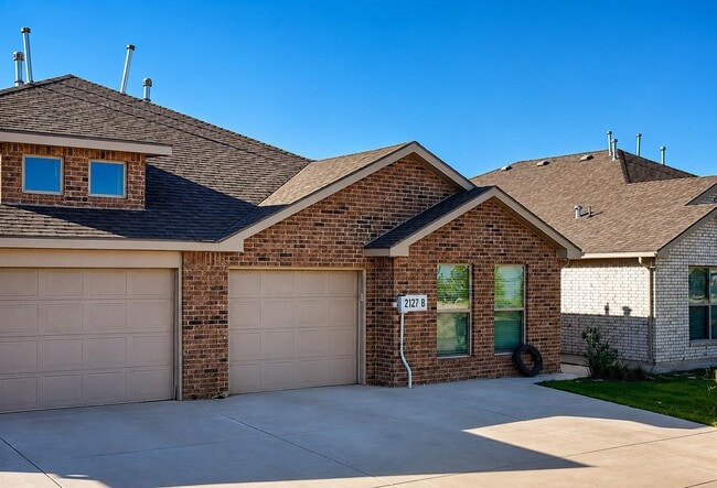 property at 2127 N Texas Ave