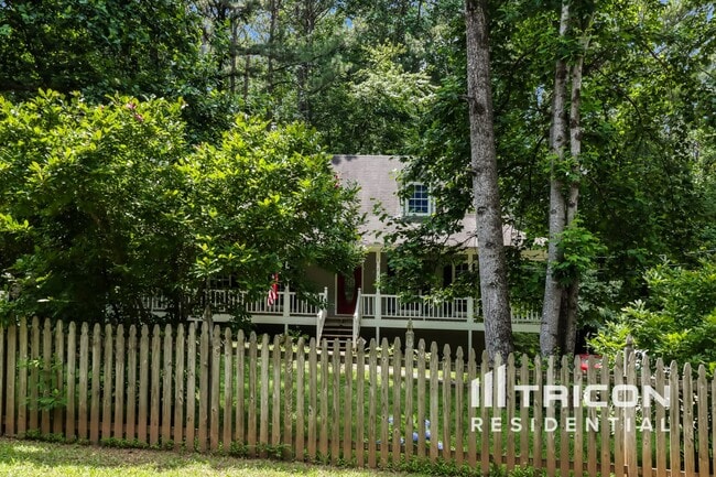 property at 623 Cedarcrest Rd