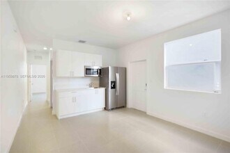 13621 SW 185th Ln in Quail Heights, FL - Building Photo - Building Photo