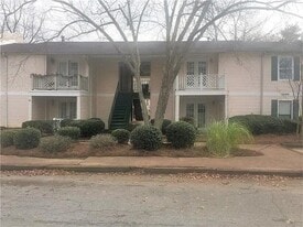 3595 Woodbriar Cir in Tucker, GA - Building Photo
