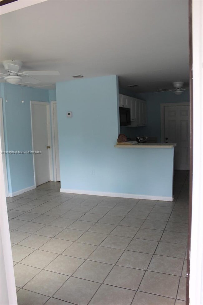 5050 SE Ebbtide Ave in Stuart, FL - Building Photo - Building Photo