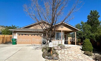 7165 Crosswater Ct in Reno, NV - Building Photo
