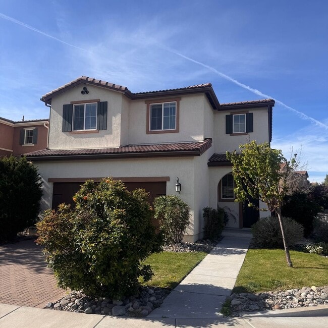 2066 Waterhouse Rd in Reno, NV - Foto de edificio - Building Photo