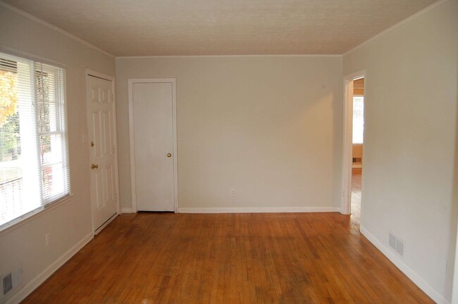 983 Wilson Rd SW in Mableton, GA - Building Photo - Building Photo
