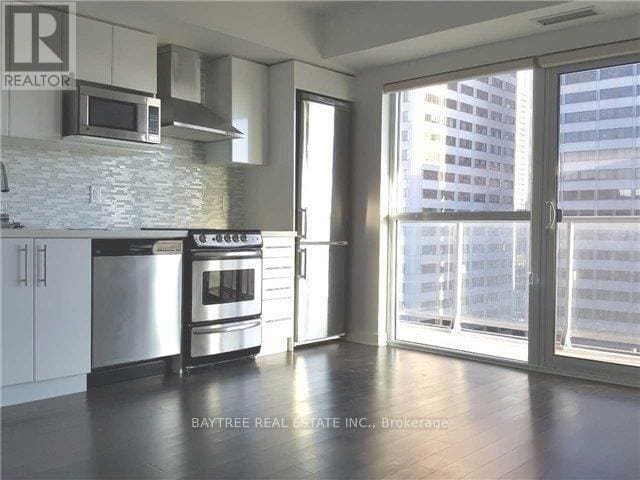 property at 58 Orchard View Blvd