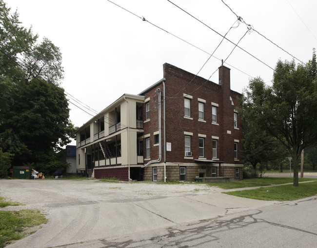 701 E Main St in Kent, OH - Foto de edificio - Building Photo