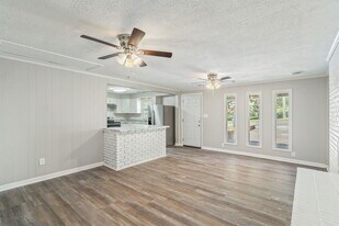 3040 Woodbine Ave in Knoxville, TN - Building Photo