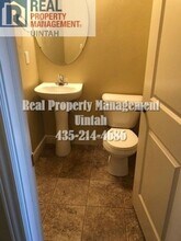 433 E Gray Fox Ln in Vernal, UT - Building Photo - Building Photo