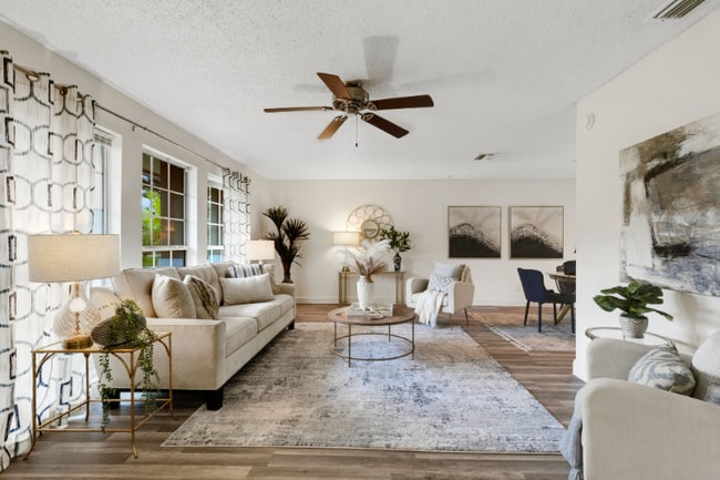 1100 Pinellas Point Dr S in St. Petersburg, FL - Building Photo - Building Photo