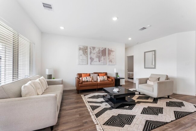 property at 3126 Stonebriar Dr
