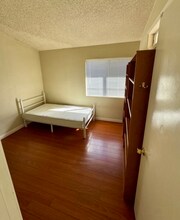 1248 Mariposa St in Glendale, CA - Building Photo - Building Photo