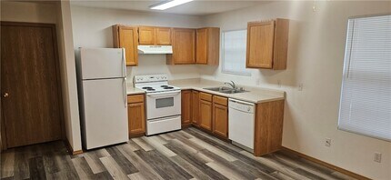 1983 S Razorback Rd, Unit 3 in Fayetteville, AR - Building Photo - Building Photo