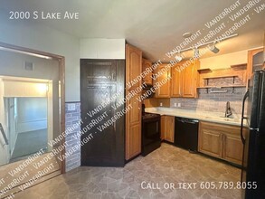 2000 S Lake Ave in Sioux Falls, SD - Building Photo - Building Photo