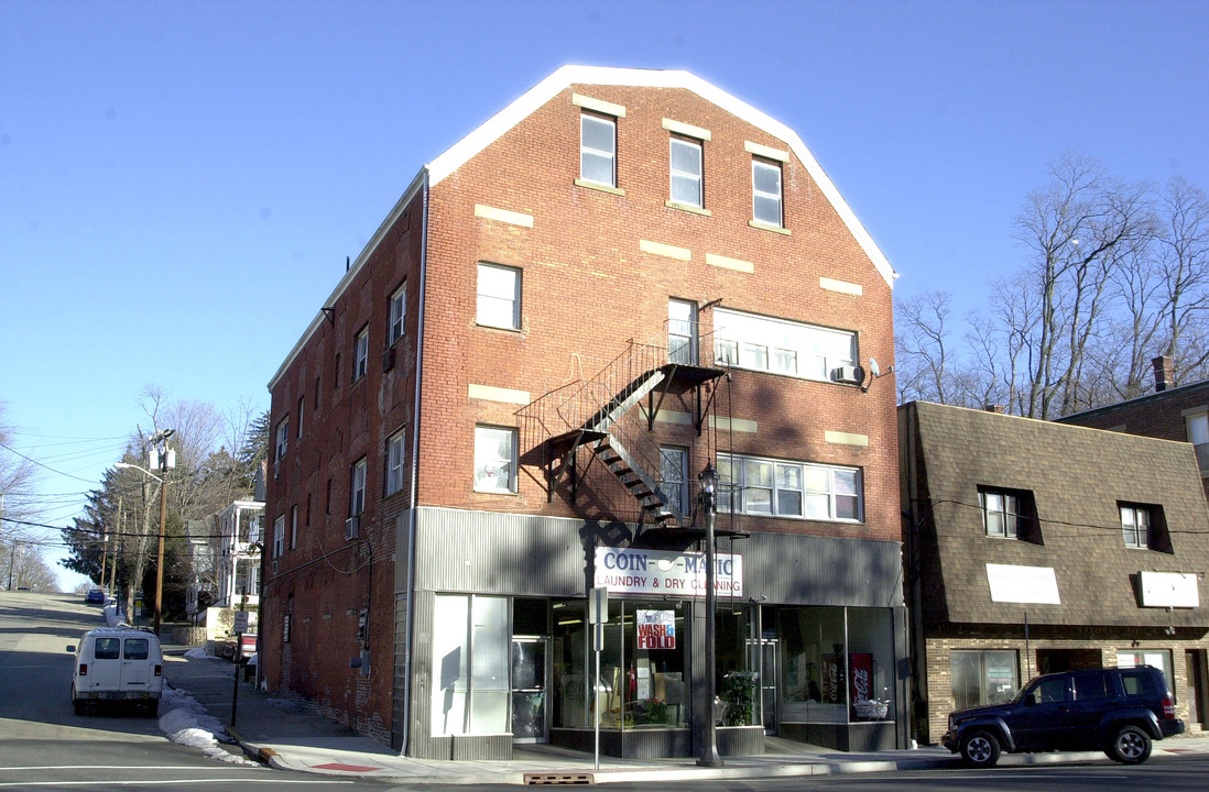 214-216 Main St in Butler, NJ - Building Photo