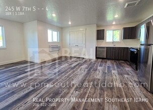 245 W 7th S in St Anthony, ID - Building Photo - Building Photo