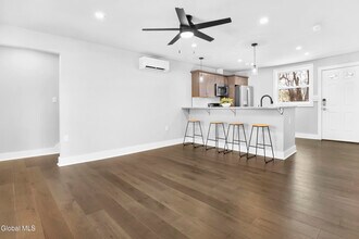 103 E High St in Ballston Spa, NY - Building Photo - Building Photo