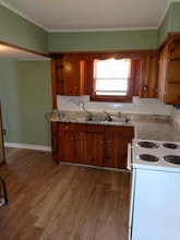 1205 S Elm St in Pittsburg, KS - Building Photo - Building Photo