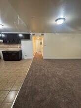 620 W 52nd St in Los Angeles, CA - Foto de edificio - Building Photo