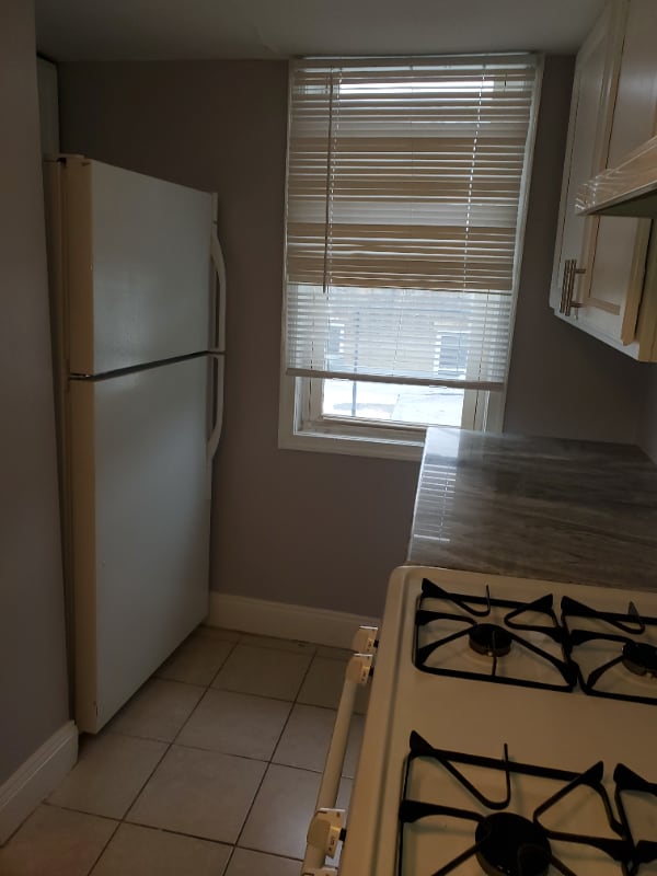 803 Brooks Ln in Baltimore, MD - Building Photo - Building Photo