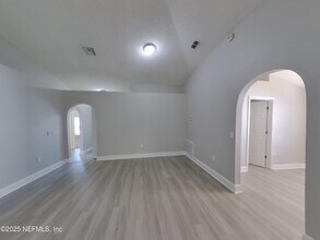 1656 Dartmouth Dr in Middleburg, FL - Building Photo - Building Photo