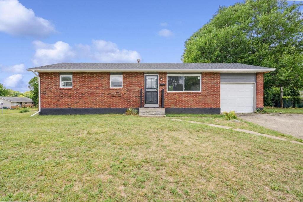 1311 Liscum Dr in Dayton, OH - Building Photo