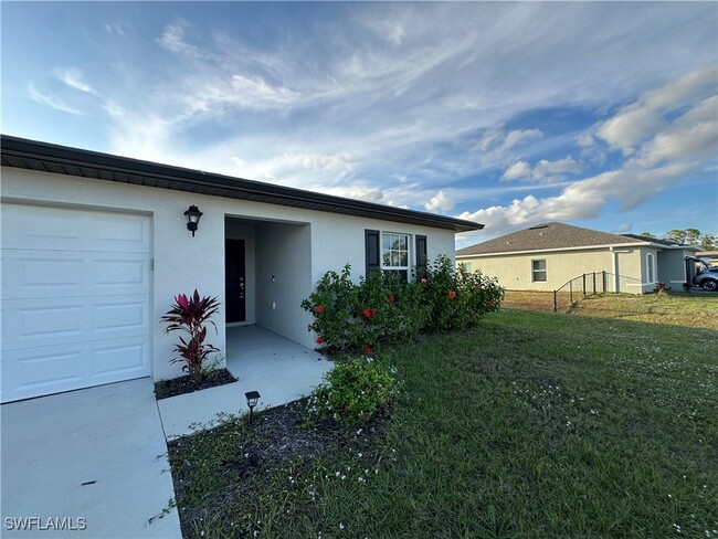 4412 NE 21st Pl in Cape Coral, FL - Building Photo - Building Photo