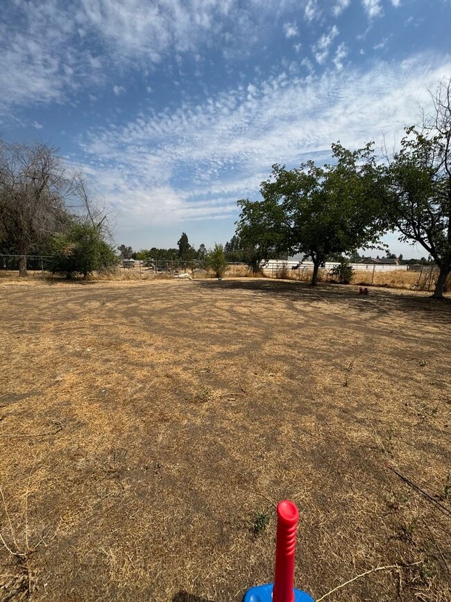 18373 Fairfield Dr in Madera, CA - Building Photo - Building Photo