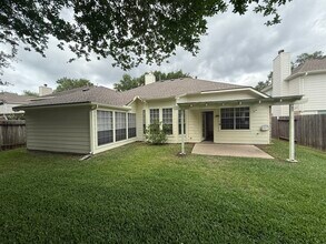 2315 Glendavon Ln in Katy, TX - Building Photo - Building Photo