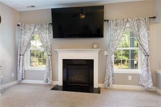 40 Cherry Hill Dr in Lillington, NC - Building Photo - Building Photo