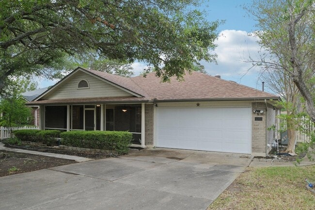 1300 Leah Ln in Round Rock, TX - Building Photo - Building Photo