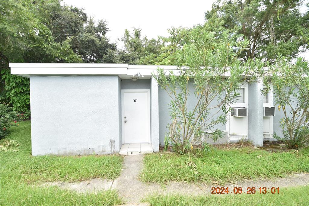 8015 N Klondyke St in Tampa, FL - Building Photo