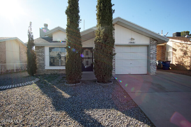 10661 Obsidian St in El Paso, TX - Foto de edificio - Building Photo