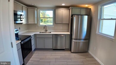 718 Erlen Rd in Plymouth Meeting, PA - Building Photo - Building Photo