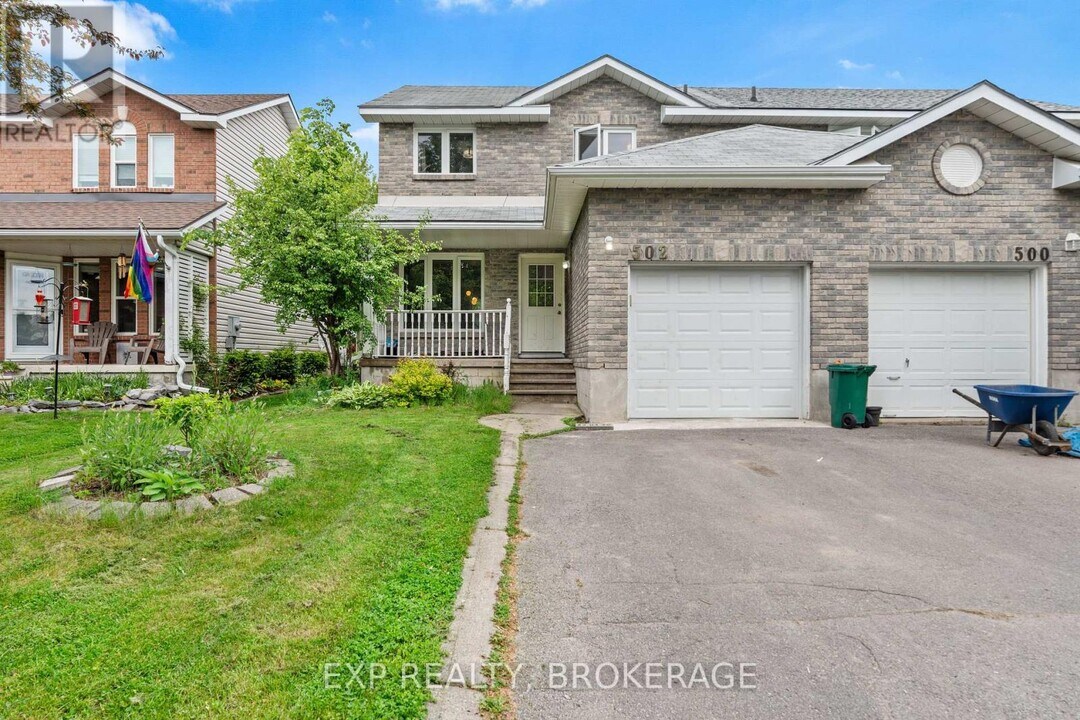 502 Evangeline Ave in Kingston, ON - Building Photo