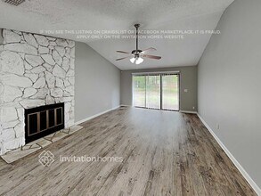 10393 Arrow Lakes Dr E in Jacksonville, FL - Foto de edificio - Building Photo